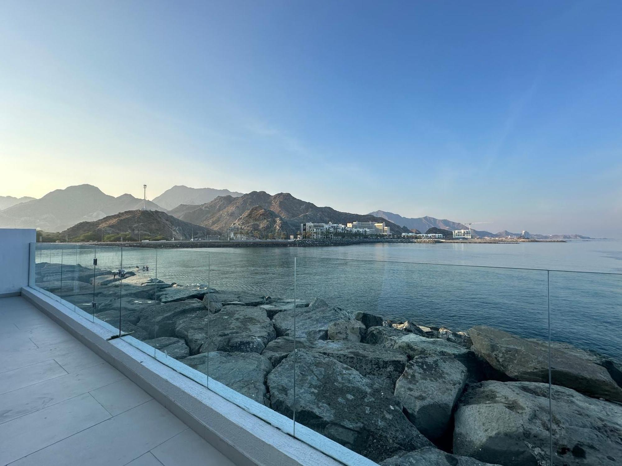 פוג'יירה Al Dana Sea View Villa מראה חיצוני תמונה